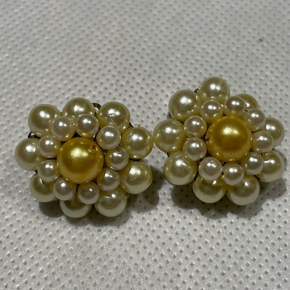 Vintage clip on earrings
